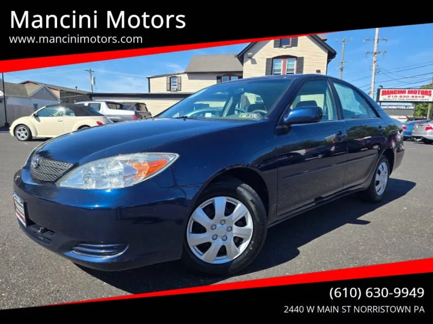 2002 Toyota Camry LE photo 1