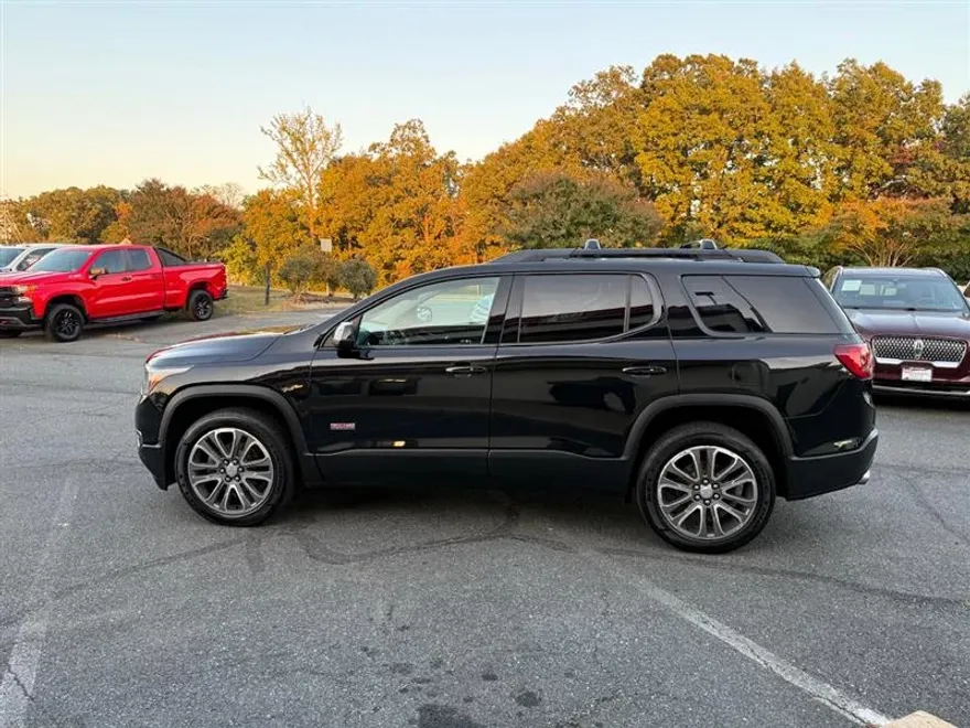 2017 Gmc Acadia SLT photo 1