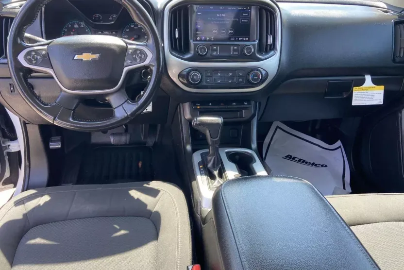 2021 Chevrolet Colorado LT photo 1