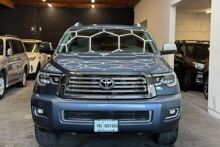 2019 Toyota Sequoia Platinum Sport photo 1