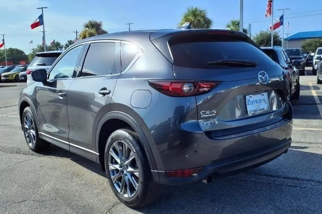 2021 Mazda CX-5 Signature photo 1