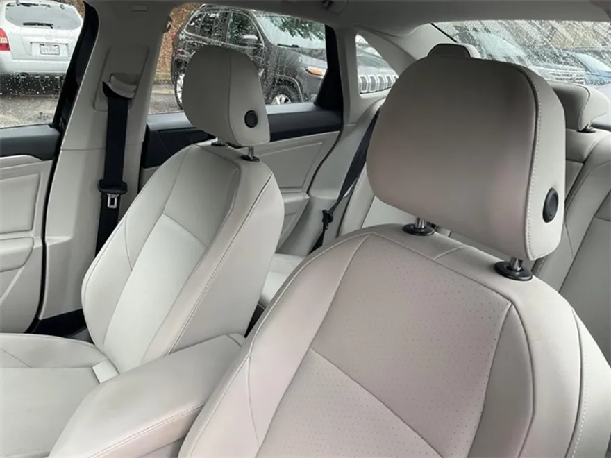 2020 Volkswagen Jetta 1.4T SE photo 1