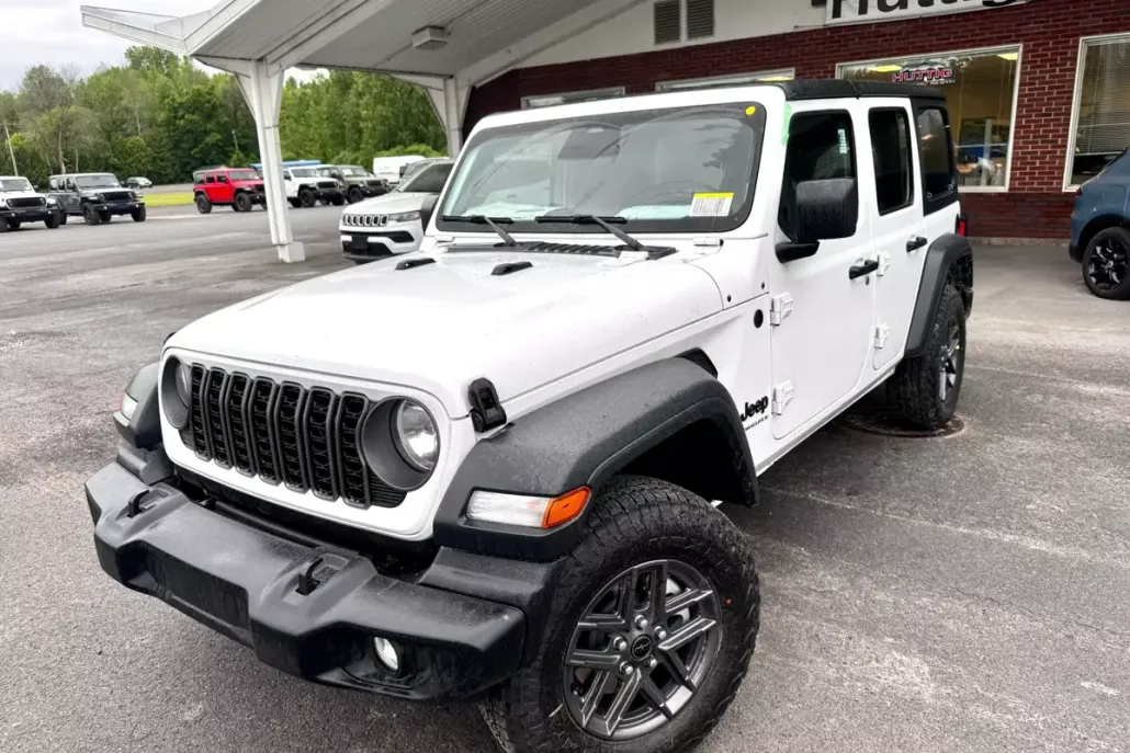 2025 Jeep Wrangler Sport S photo 1