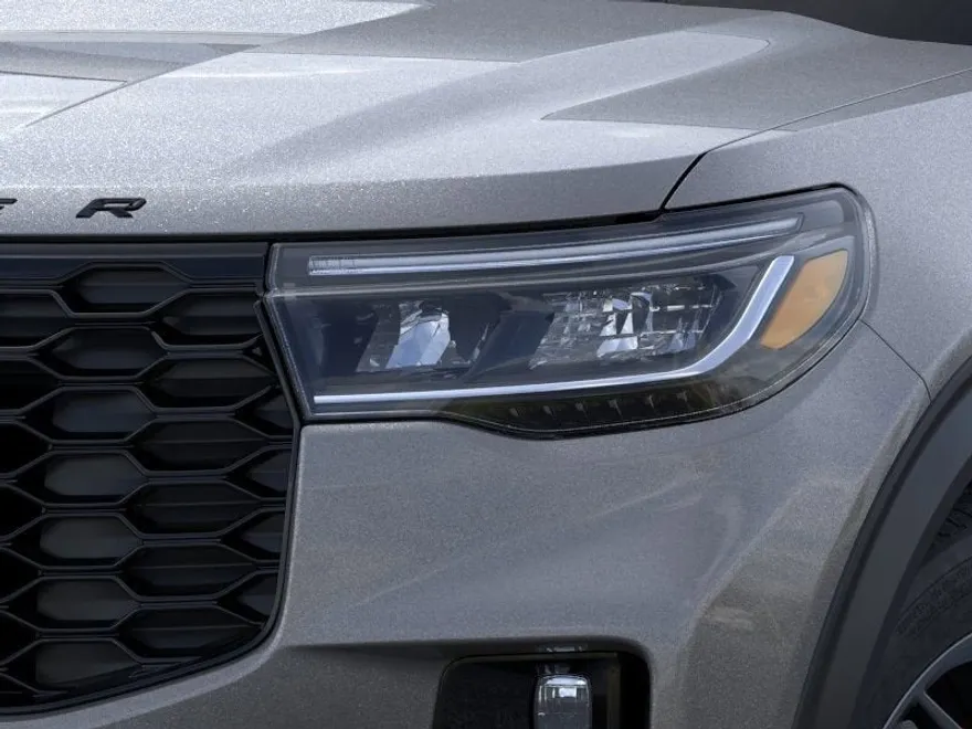 2025 Ford Explorer ST-Line photo 16