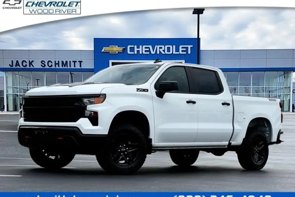 2024 Chevrolet Silverado 1500 Custom Trail Boss photo 1