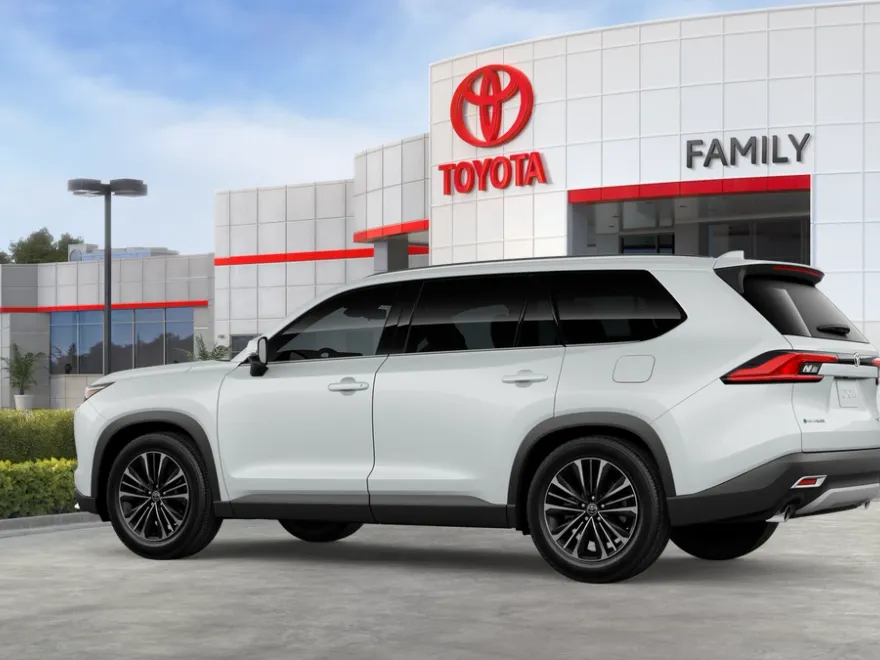 2026 Toyota Highlander Hybrid Platinum photo 1