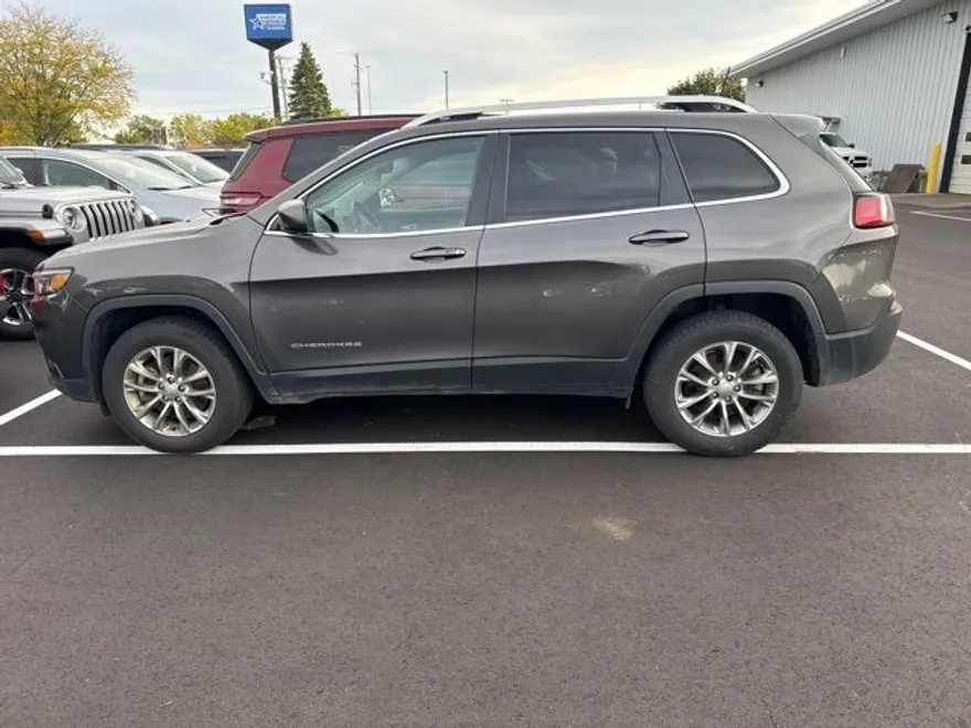 2021 Jeep Cherokee Latitude Lux photo 1