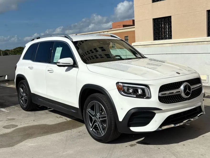 2020 Mercedes Benz GLB 250 photo 1