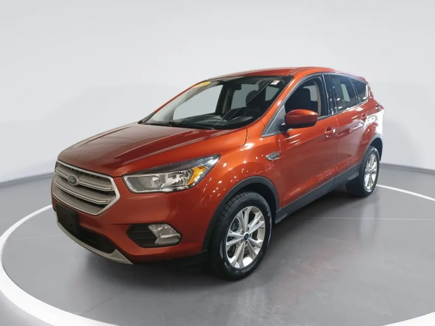 2019 Ford Escape SE photo 1