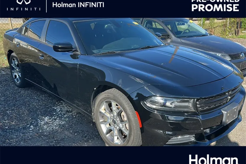 2015 Dodge Charger SXT photo 1