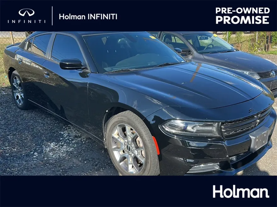 2015 Dodge Charger SXT photo 1