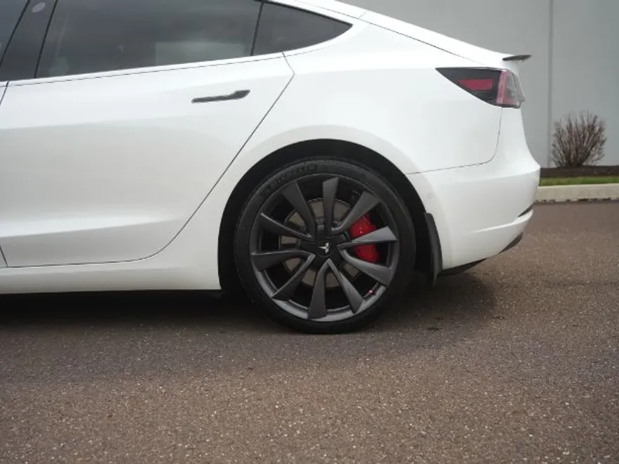2020 Tesla Model 3 Performance photo 15