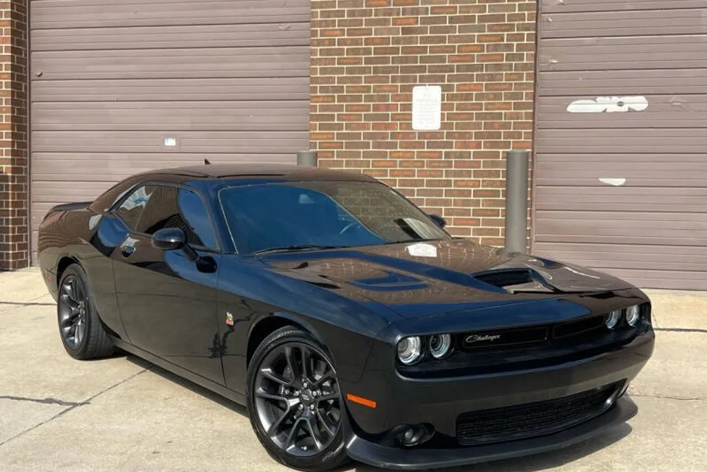 2021 Dodge Challenger R/T Scat Pack photo 1