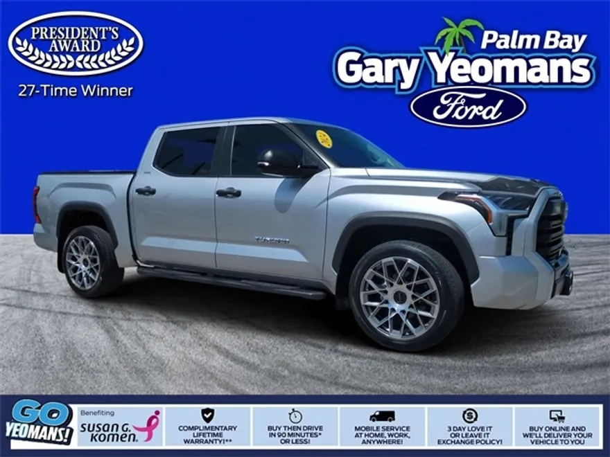 2024 Toyota Tundra SR5 photo 1