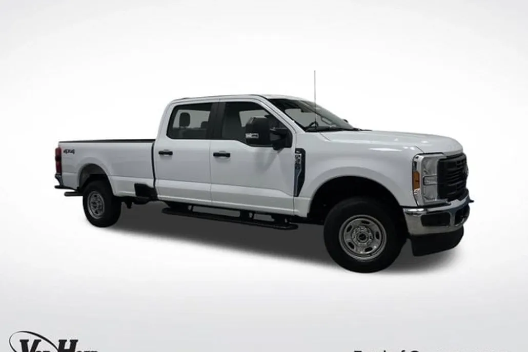 2023 Ford F-350 photo 1