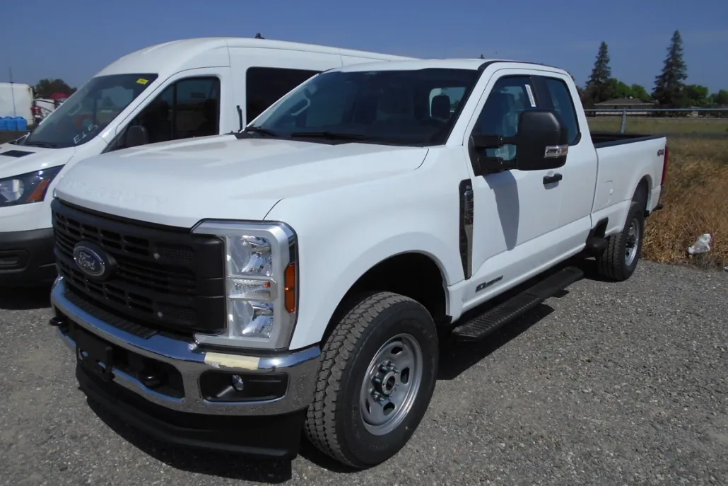 2025 Ford F-350 XL photo 1