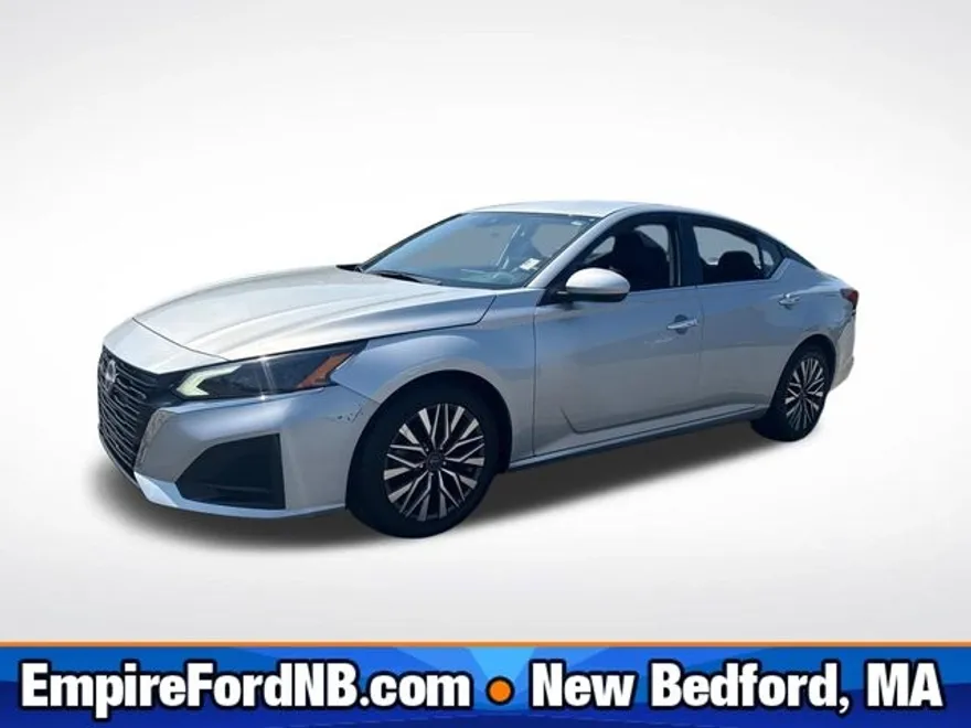 2023 Nissan Altima 2.5 SV photo 1