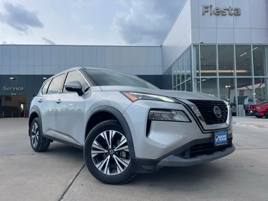 2021 Nissan Rogue SV photo 1