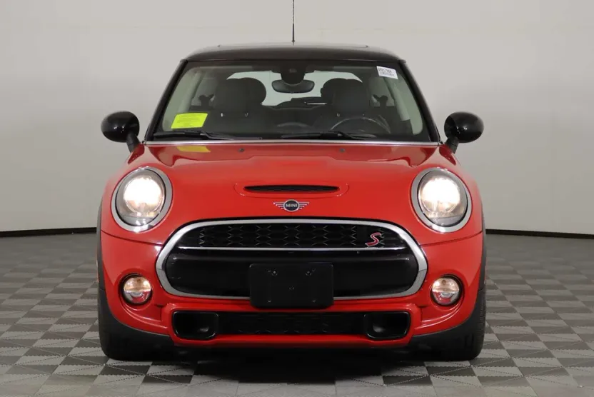 2019 Mini Cooper 2 Door Hardtop Signature photo 1