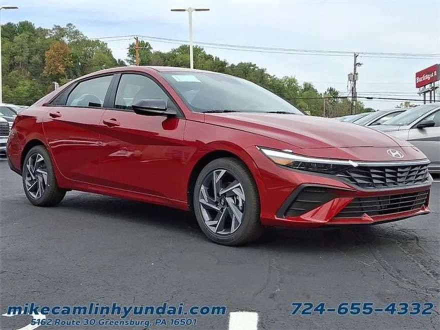 2025 Hyundai Elantra SEL Sport photo 1