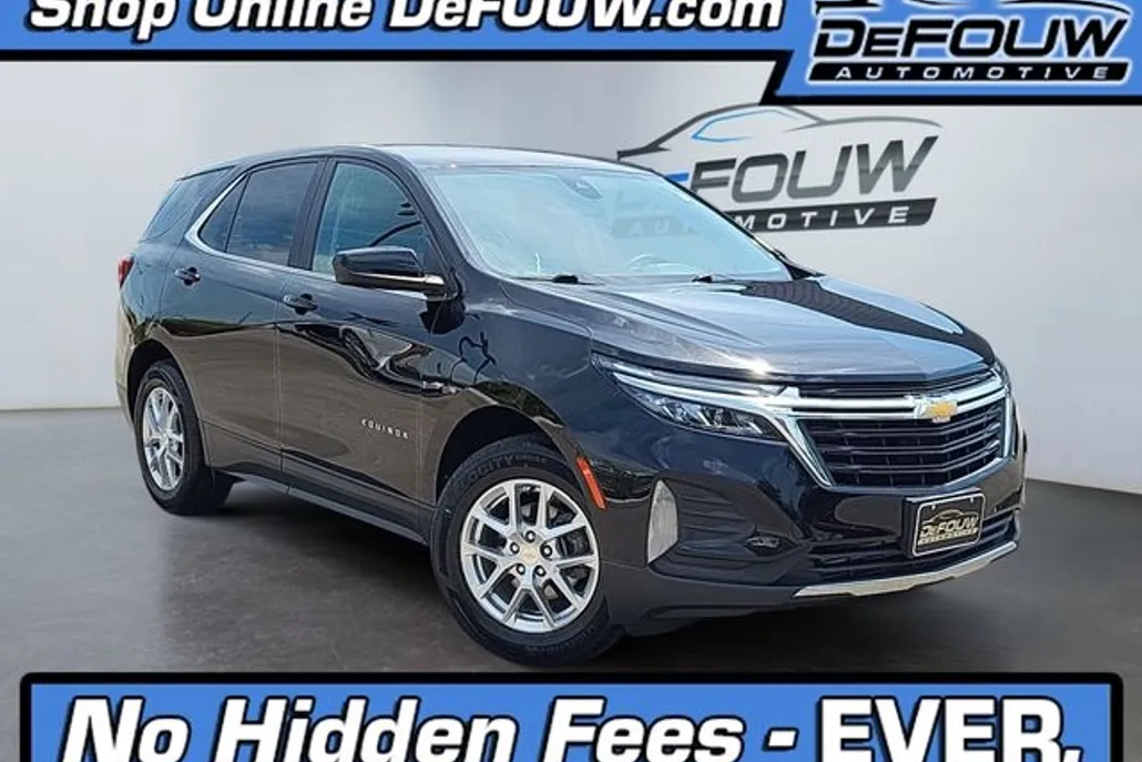 2022 Chevrolet Equinox LT photo 1
