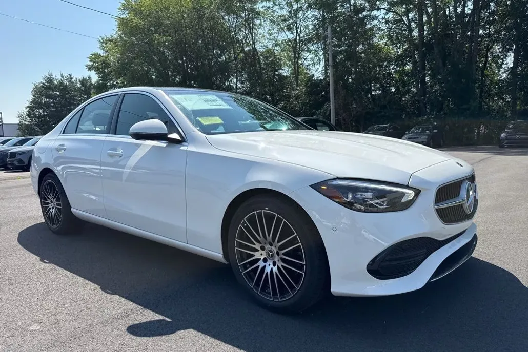 2025 Mercedes Benz C 300 4MATIC photo 1