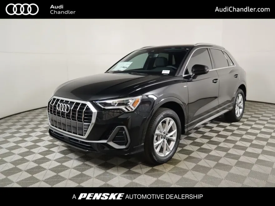 2024 Audi Q3 45 TFSI S line Premium photo 1