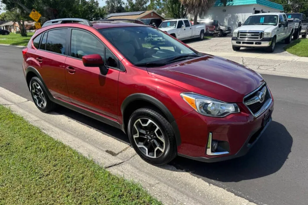 2017 Subaru Crosstrek 2.0i Premium photo 1