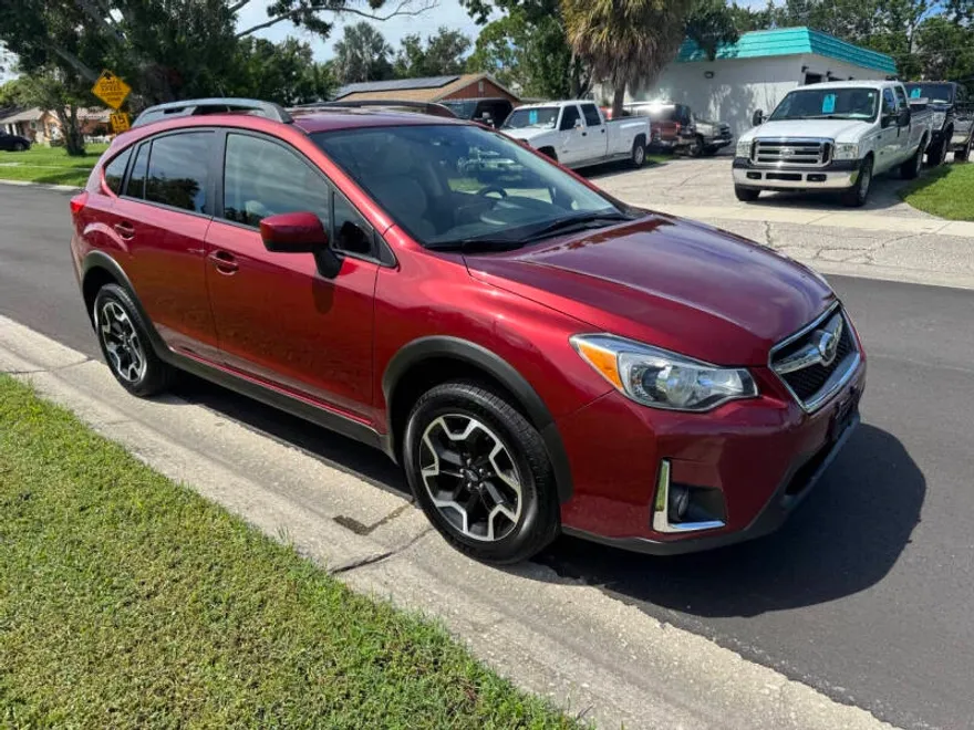 2017 Subaru Crosstrek 2.0i Premium photo 1