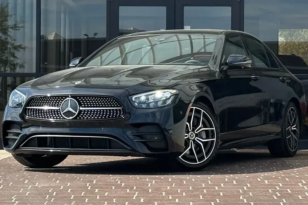 2023 Mercedes Benz E 350 photo 1