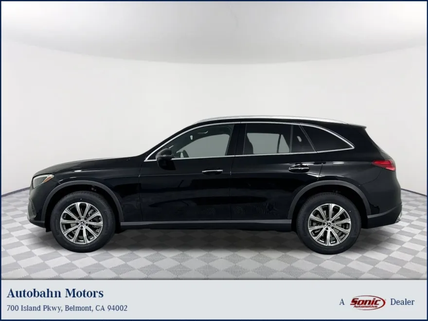 2025 Mercedes Benz GLC 300 photo 1