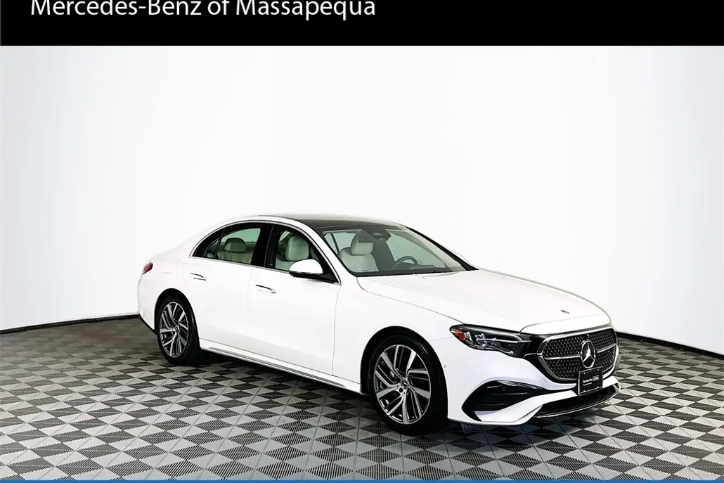 2024 Mercedes Benz E 4MATIC photo 1