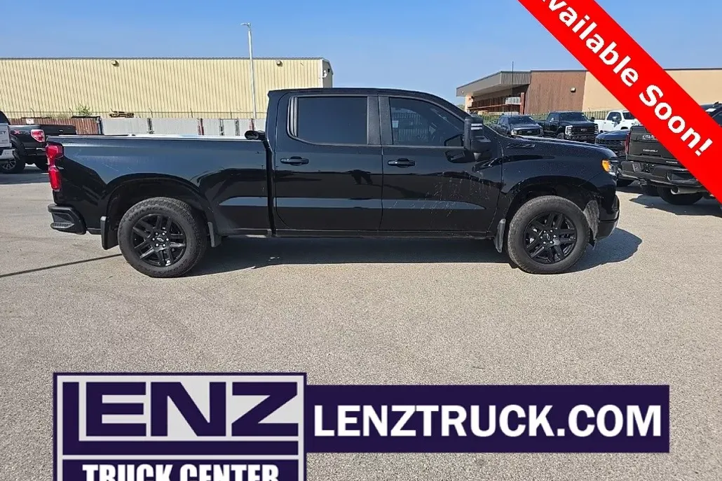 2024 Chevrolet Silverado 1500 RST photo 1