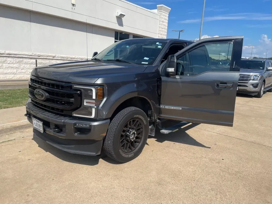 2020 Ford F-250 photo 1