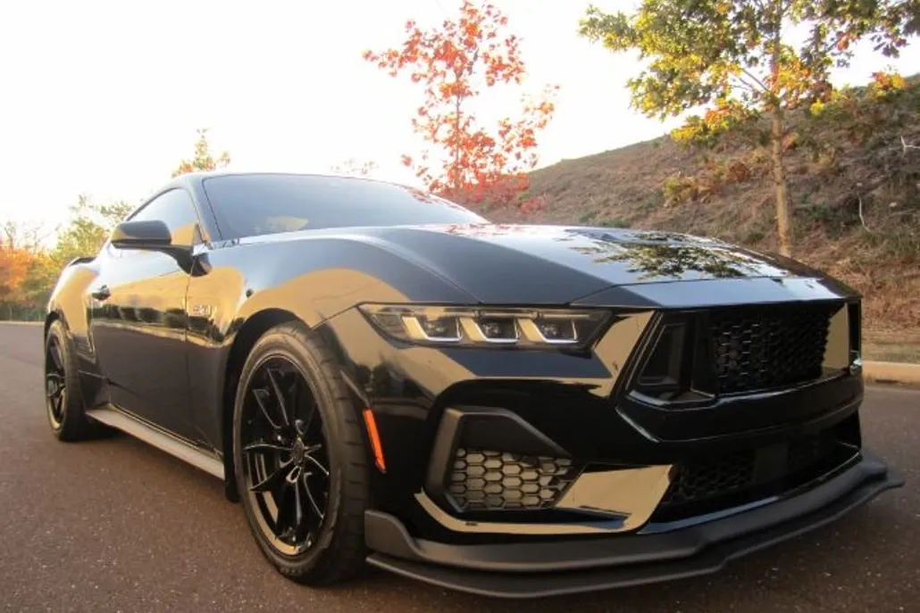 2024 Ford Mustang GT Premium photo 1