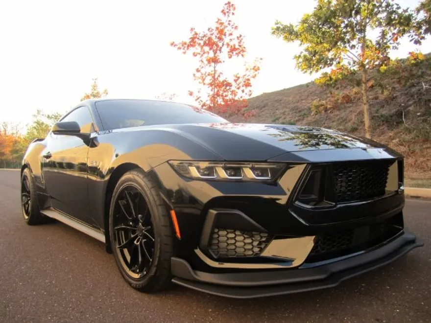 2024 Ford Mustang GT Premium photo 1