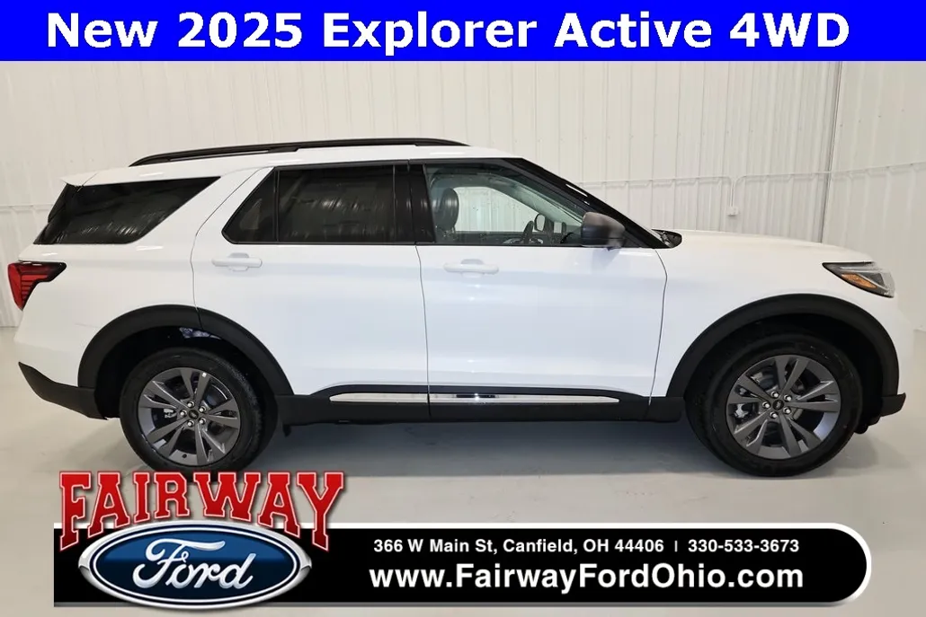 2025 Ford Explorer photo 1