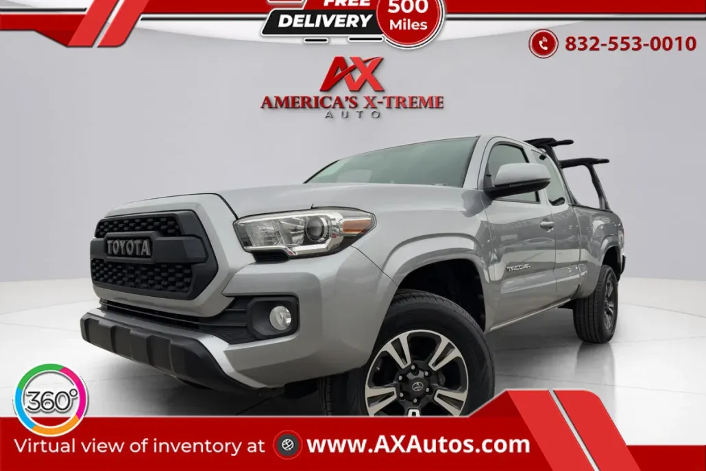 2017 Toyota Tacoma SR5 photo 1