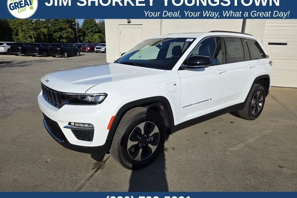 2025 Jeep Grand Cherokee 4xe photo 1