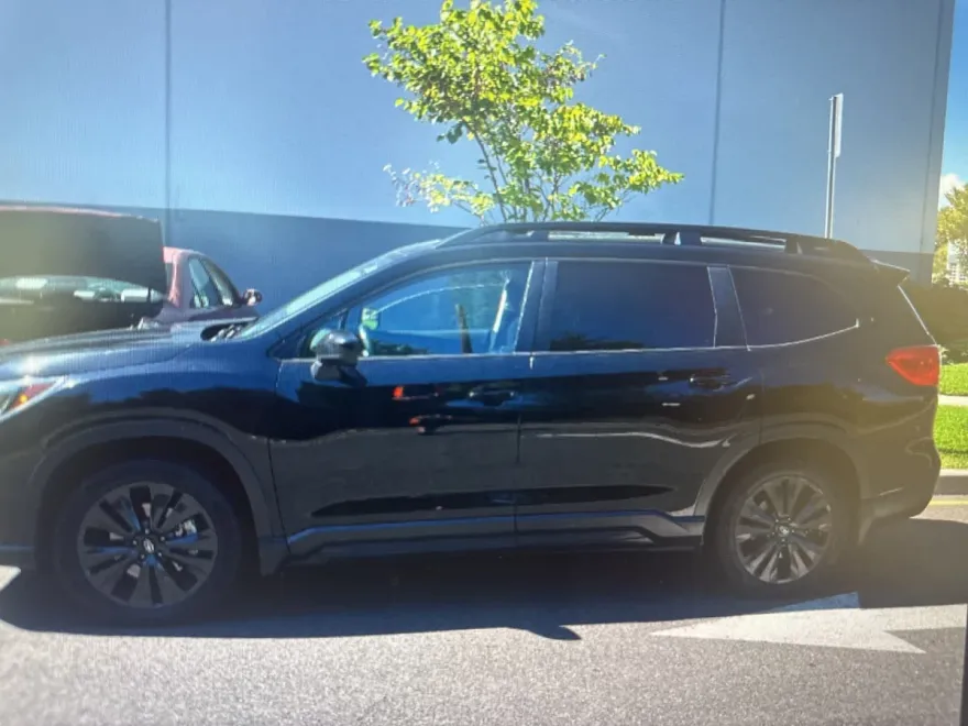 2022 Subaru Ascent Onyx Edition photo 1