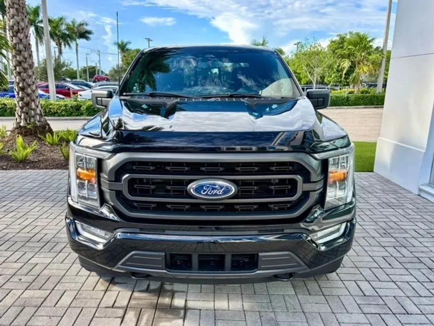 2023 Ford F-150 XLT photo 1