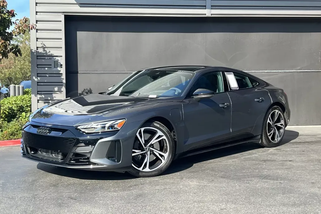 2022 Audi e-tron GT Premium Plus photo 1