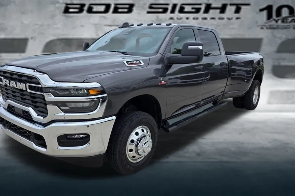 2025 Ram 3500 Tradesman photo 1