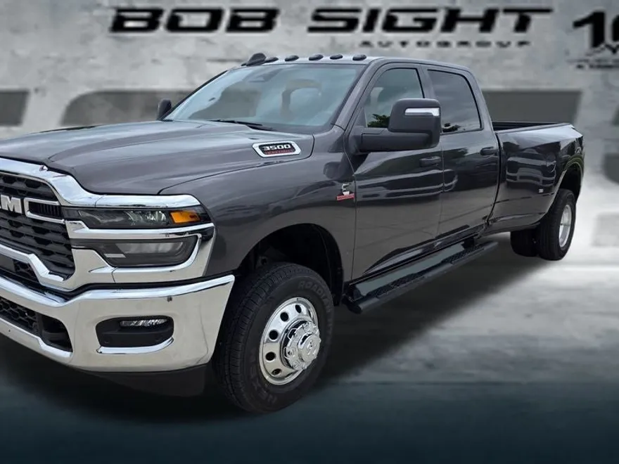 2025 Ram 3500 Tradesman photo 1