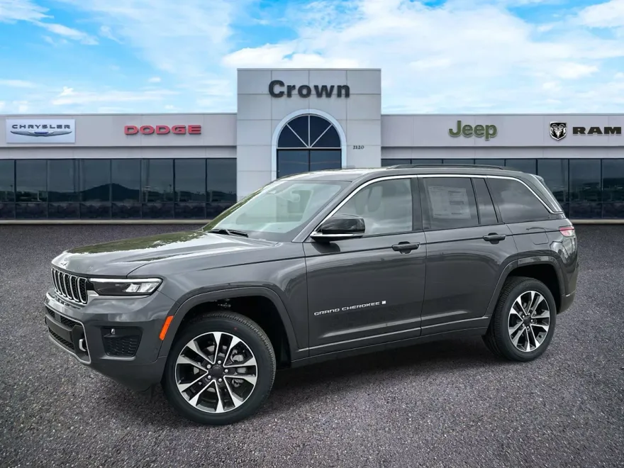 2025 Jeep Grand Cherokee Overland photo 1