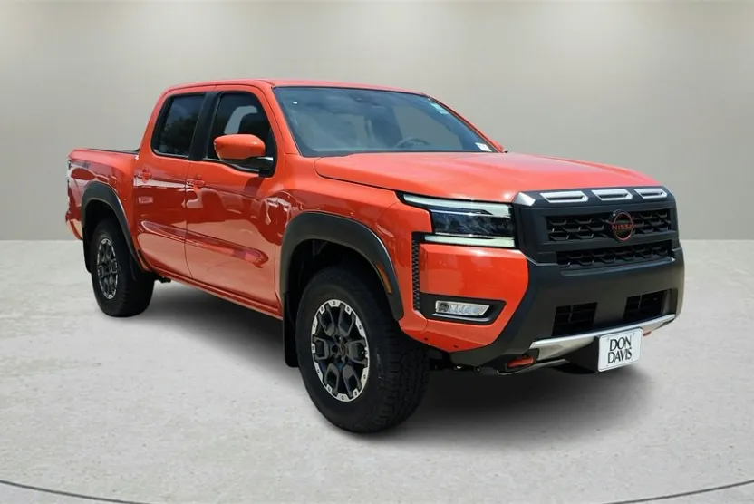 2025 Nissan Frontier PRO-4X photo 1