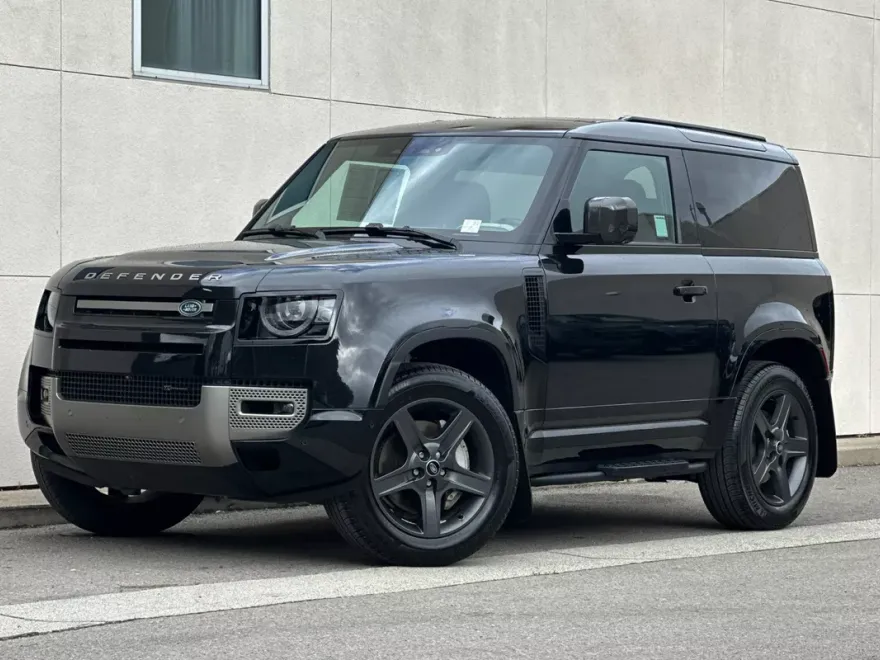 2023 Land Rover Defender X-Dynamic SE photo 1