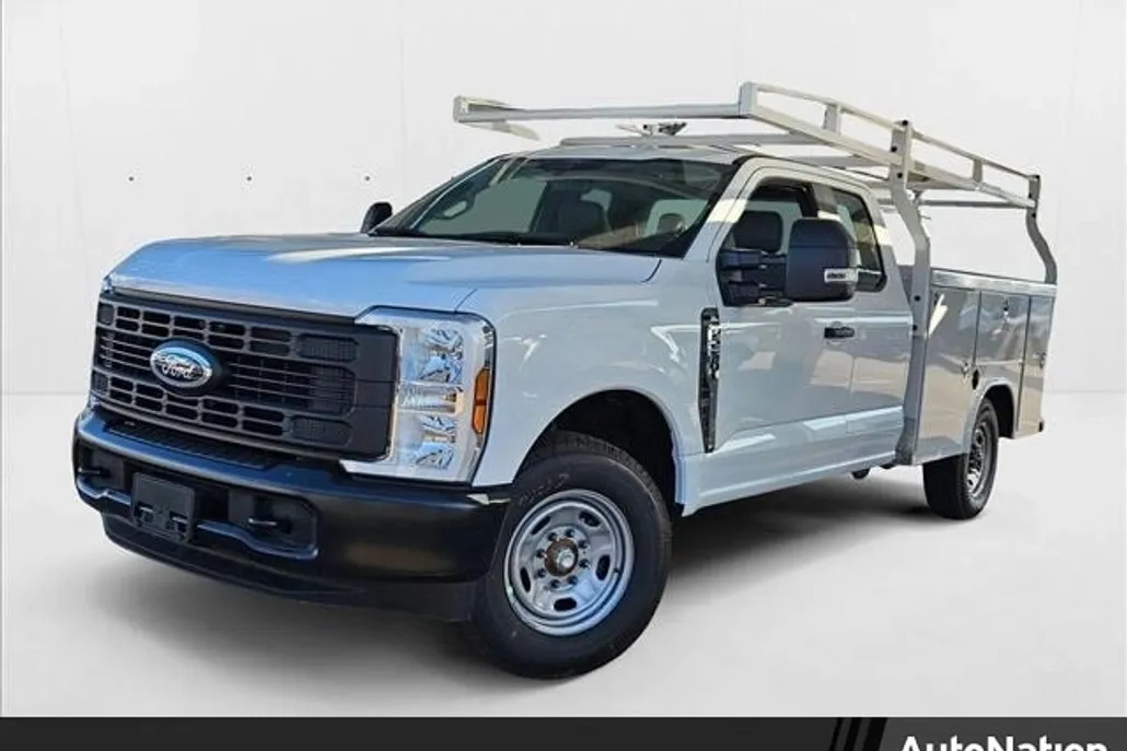 2025 Ford F-250 XL photo 1