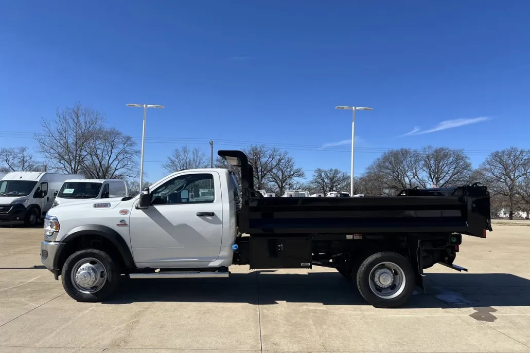 2024 Ram 5500 Tradesman photo 1