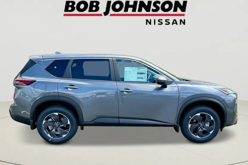 2026 Nissan Rogue SV photo 1